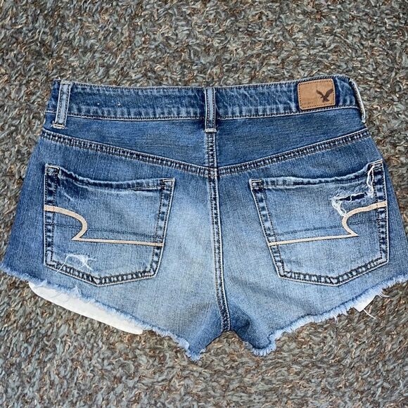 EXCELLENT DISTRESSED CONDITION SIZE 4 AMERICAN EAGLE HI-RISE FESTIVAL SHORTS - Picture 5 of 7